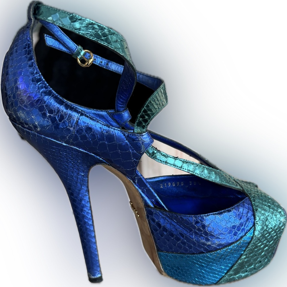 Vintage Gucci snakeskin platform heels - Picture 3 of 10